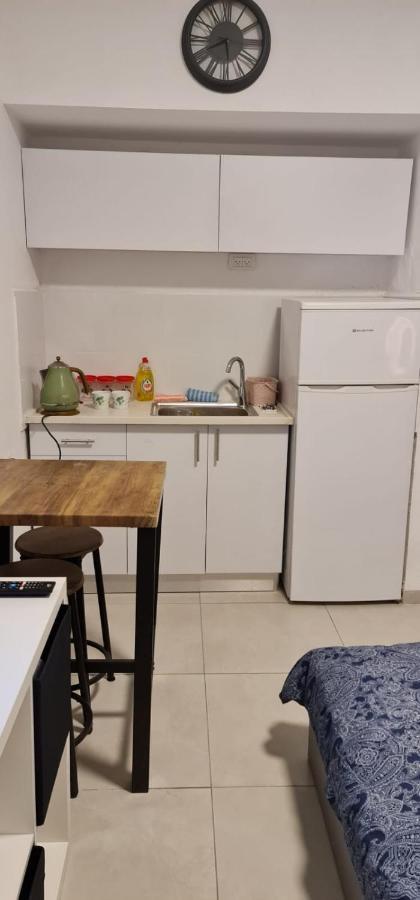 דירת חדר יפה ונעימה באיזור פסטורלי ושקט Apartment Зихрон Яков Екстериор снимка
