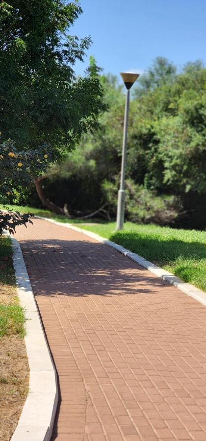 דירת חדר יפה ונעימה באיזור פסטורלי ושקט Apartment Зихрон Яков Екстериор снимка
